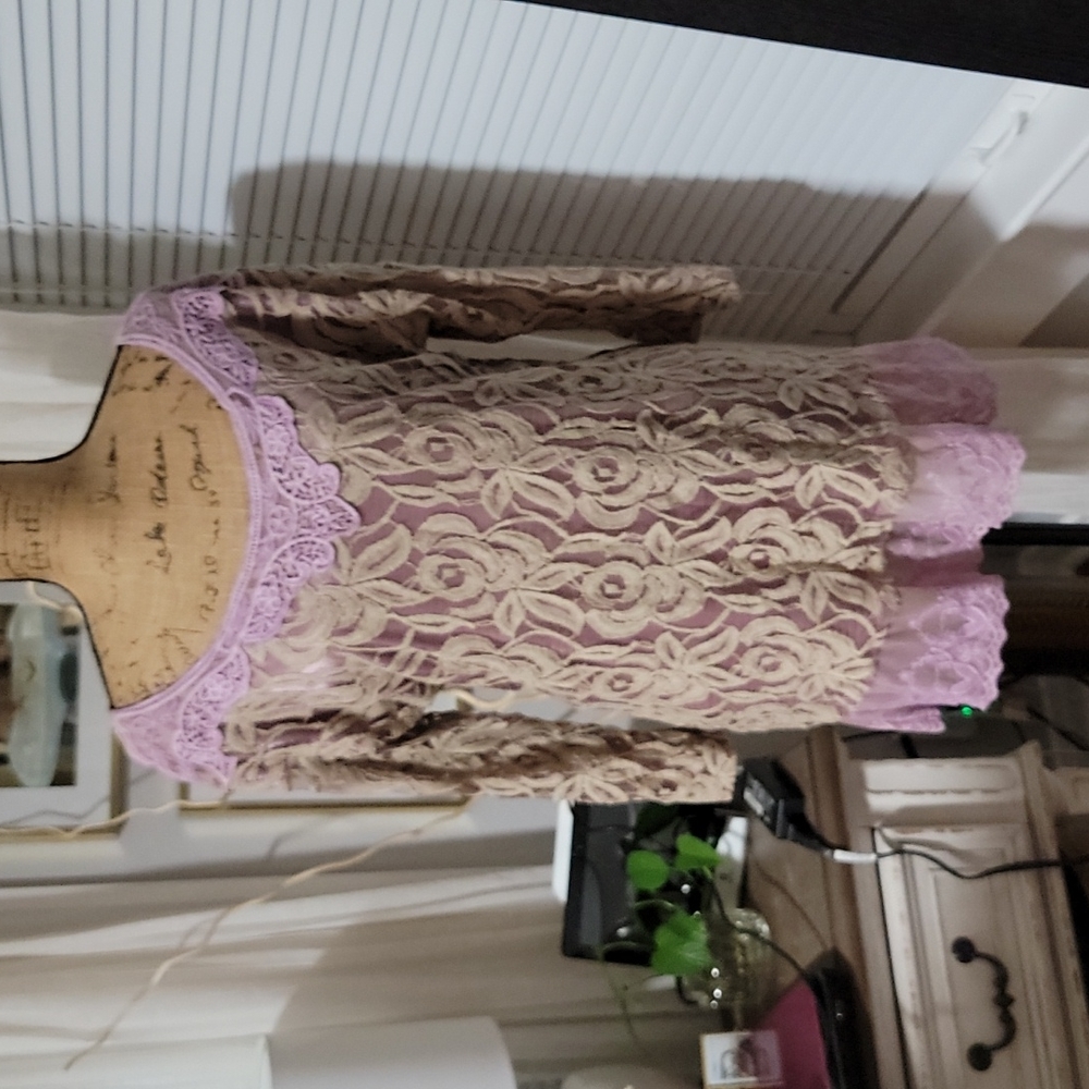 L&B Lace Top